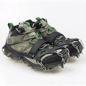 1 pair Outdoor ice claw anti slip shoe cover hiking shoe nail chain stainless steel anti slip snow climbing anti fall shoe nail chain (Color: Black, size: 19 teeth-L)